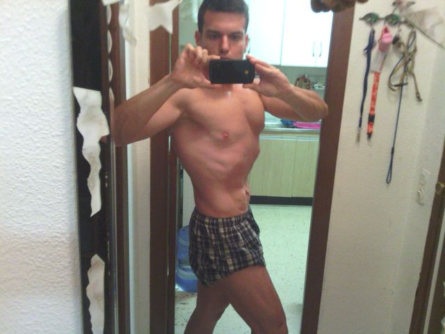 Pose 2